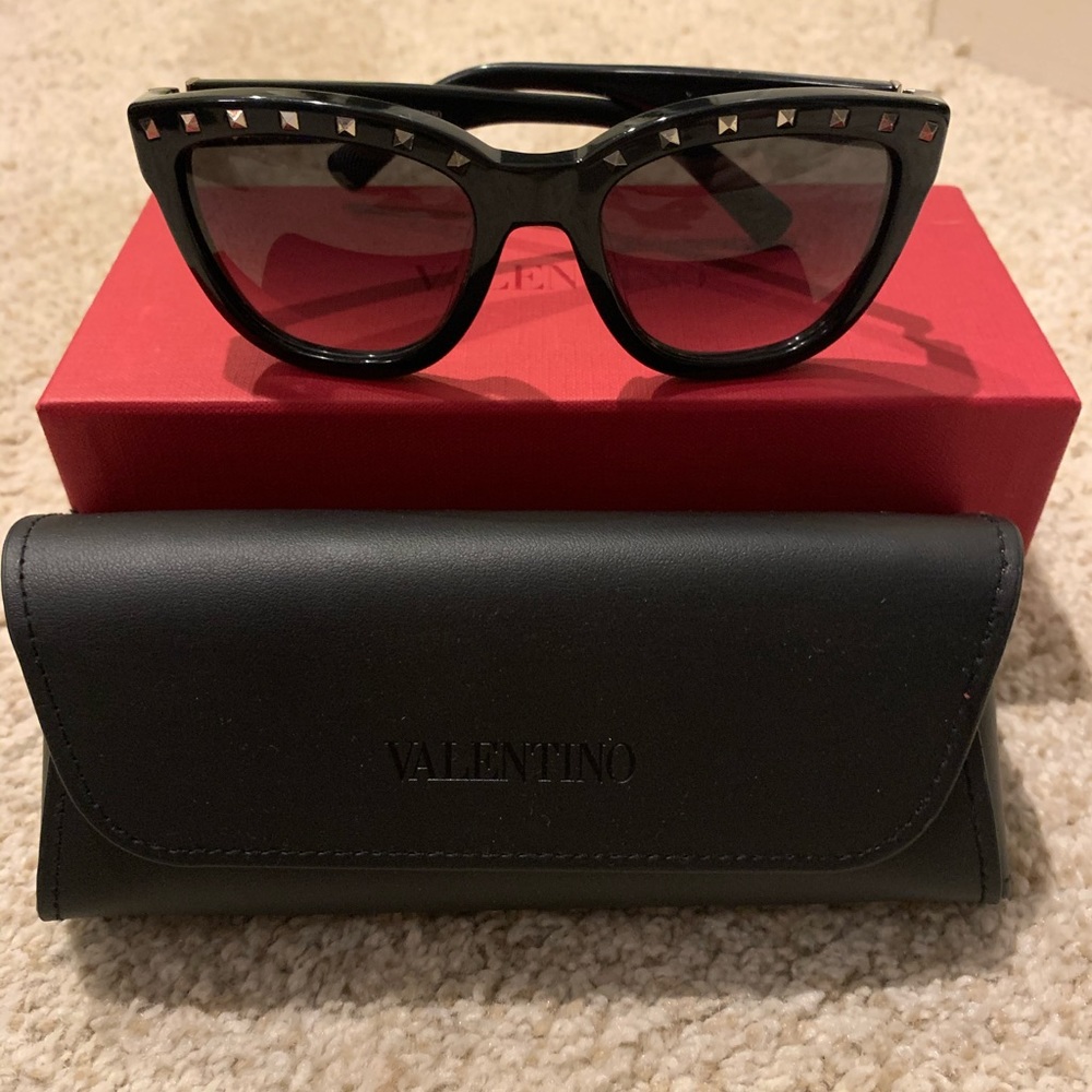 Valentino sunglasses